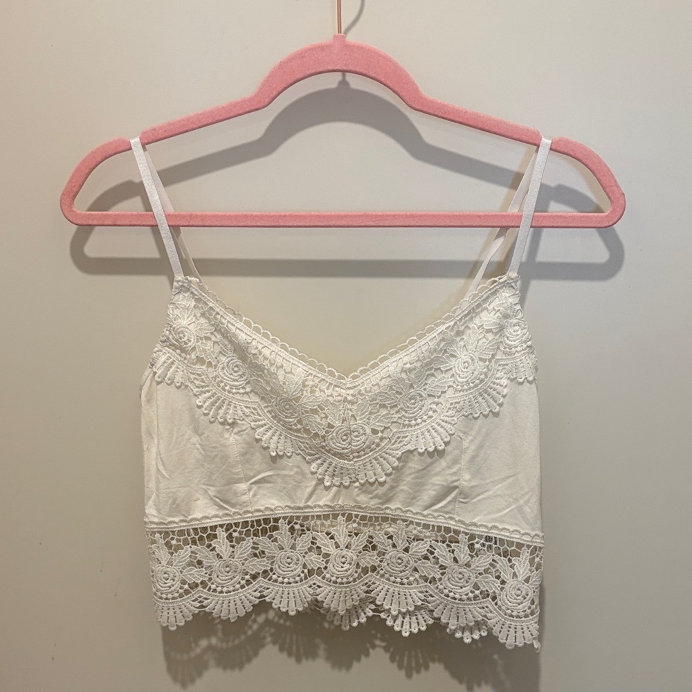 White Lace Trim Cropped Cami Top